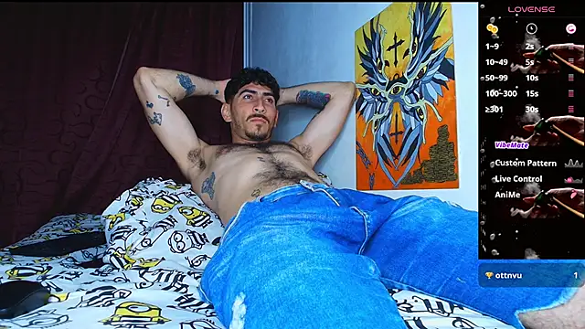 Snapshot of Thomass00 chatting on October 21, 2025, 2:22 am Thomass00 online show from October 21, 2025, 2:22 am