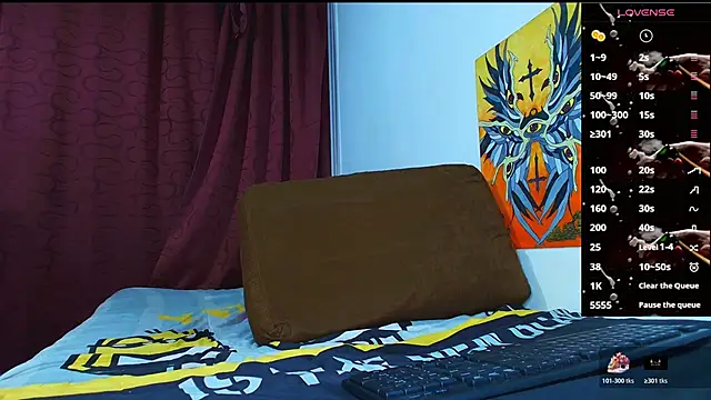 Snapshot of Thomass00 chatting on October 24, 2025, 12:20 am Thomass00 online show from October 24, 2025, 12:20 am