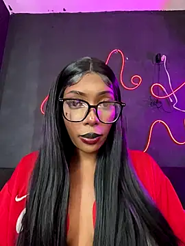 TIFFANYYSTAR online show from December 15, 2025, 7:52 pm