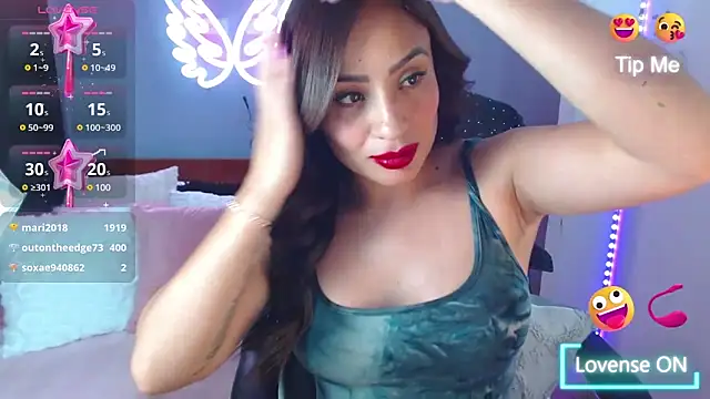 Paulina 627 online show from February 1, 2025, 6:19 pm