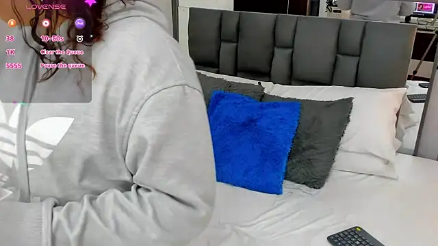 Ayla martinez online show from February 27, 2025, 2:03 am