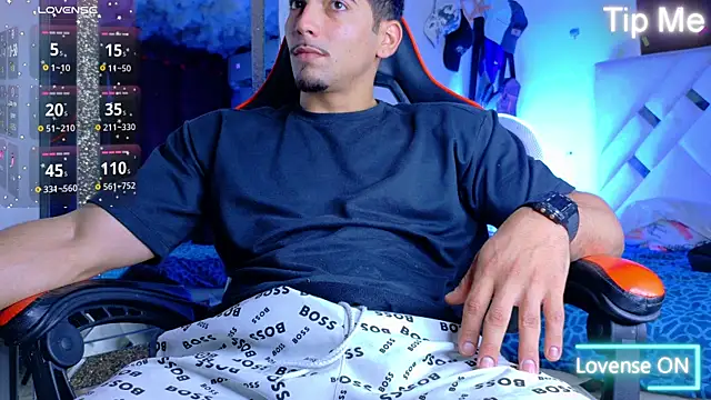 Snapshot of Rich_boy01 chatting on October 3, 2025, 3:57 pm Rich boy01 online show from October 3, 2025, 3:57 pm