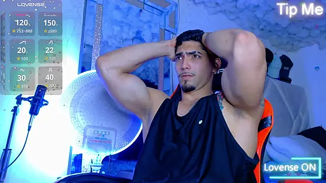 Snapshot of Rich_boy01 chatting on October 13, 2025, 4:30 pm Rich boy01 online show from October 13, 2025, 4:30 pm