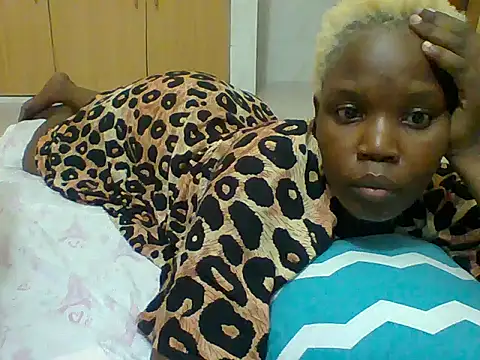 Snapshot of Bootylicious- chatting on October 19, 2025, 11:18 pm Bootylicious- online show from October 19, 2025, 11:18 pm