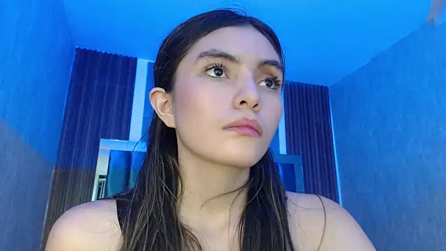 ValeryLargo online show from March 10, 2025, 3:20 pm