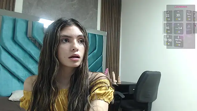 ValeryLargo online show from February 20, 2025, 12:15 pm