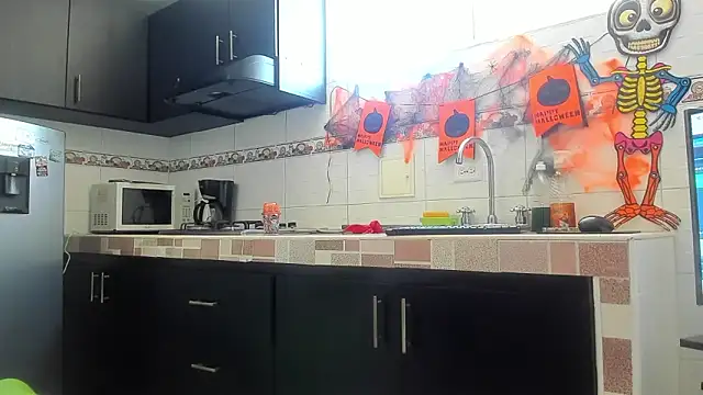 Snapshot of Emma-evans chatting on October 21, 2025, 2:16 pm Emma-evans online show from October 21, 2025, 2:16 pm