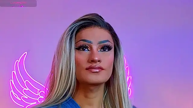 Snapshot of _scarletmoore chatting on October 6, 2025, 10:05 am scarletmoore online show from October 6, 2025, 10:05 am