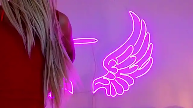 Snapshot of _scarletmoore chatting on September 27, 2025, 10:32 am scarletmoore online show from September 27, 2025, 10:32 am