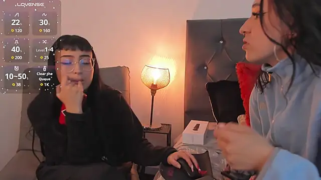 Zowi Hottiee online show from January 18, 2025, 3:31 am