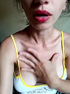 Nandasant09 online show from September 21, 2025, 4:12 pm