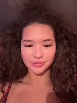 Denise Garciia online show from January 21, 2025, 10:41 pm