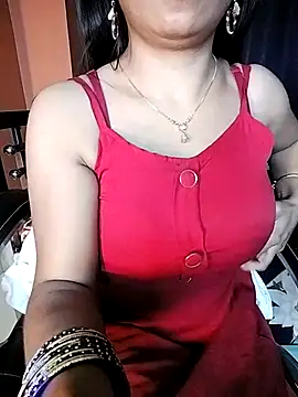 Snapshot of hot_Oliviaa chatting on February 12, 2025, 4:33 pm hot Oliviaa online show from February 12, 2025, 4:33 pm