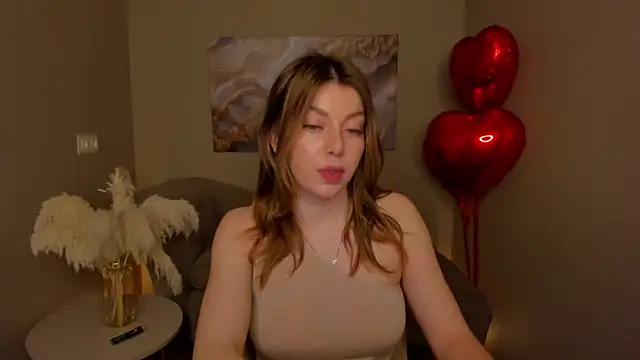 MollyMeltorr online show from February 5, 2026, 7:15 am