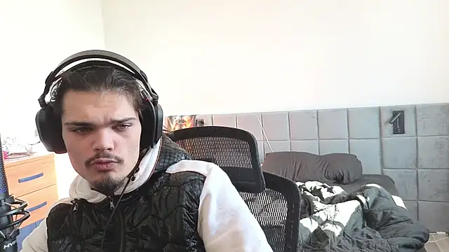 Snapshot of JordanShow chatting on February 27, 2025, 9:18 am JordanShow online show from February 27, 2025, 9:18 am