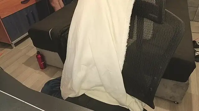 Snapshot of JordanShow chatting on February 25, 2025, 3:52 am JordanShow online show from February 25, 2025, 3:52 am