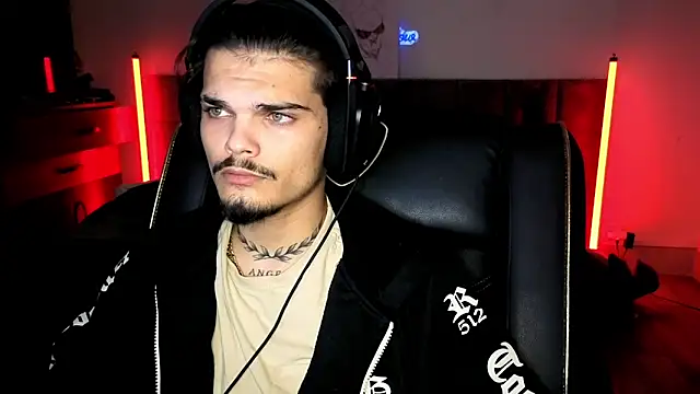 Snapshot of JordanShow chatting on October 12, 2025, 7:32 am JordanShow online show from October 12, 2025, 7:32 am