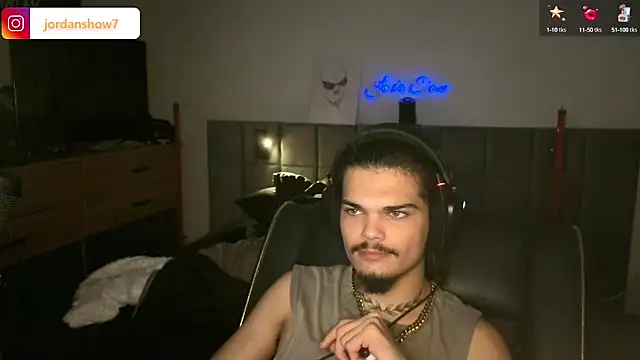 Snapshot of JordanShow chatting on September 18, 2025, 4:21 pm JordanShow online show from September 18, 2025, 4:21 pm