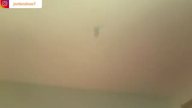 Snapshot of JordanShow chatting on February 17, 2026, 11:35 pm JordanShow online show from February 17, 2026, 11:35 pm