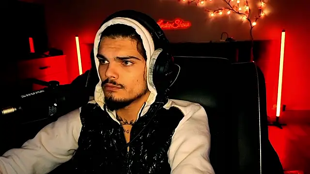 Snapshot of JordanShow chatting on February 3, 2026, 6:22 am JordanShow online show from February 3, 2026, 6:22 am