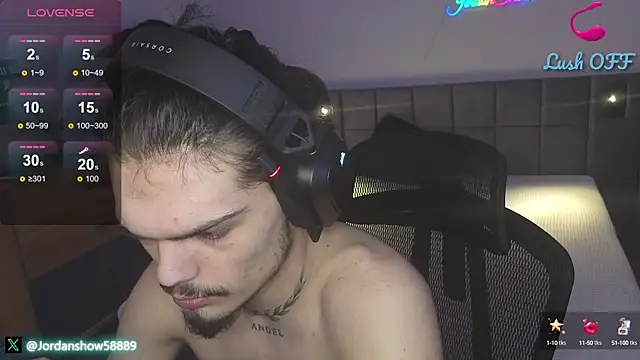 Snapshot of JordanShow chatting on March 22, 2025, 10:28 am JordanShow online show from March 22, 2025, 10:28 am