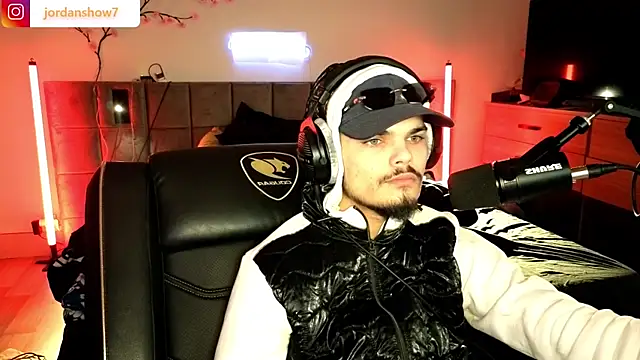 Snapshot of JordanShow chatting on February 15, 2026, 12:22 am JordanShow online show from February 15, 2026, 12:22 am