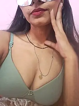 Snapshot of Nandinip2706 chatting on May 27, 2026, 8:00 am Nandinip2706 online show from May 27, 2026, 8:00 am