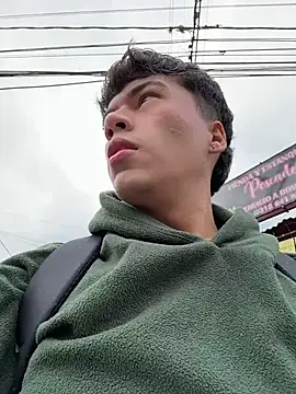 Snapshot of Logan_smith1 chatting on October 21, 2025, 6:51 pm Logan smith1 online show from October 21, 2025, 6:51 pm