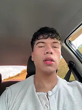 Snapshot of Logan_smith1 chatting on October 15, 2025, 5:32 pm Logan smith1 online show from October 15, 2025, 5:32 pm