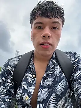 Snapshot of Logan_smith1 chatting on October 11, 2025, 6:09 pm Logan smith1 online show from October 11, 2025, 6:09 pm