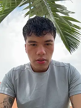 Snapshot of Logan_smith1 chatting on November 1, 2025, 6:02 pm Logan smith1 online show from November 1, 2025, 6:02 pm