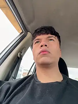 Snapshot of Logan_smith1 chatting on October 28, 2025, 6:29 pm Logan smith1 online show from October 28, 2025, 6:29 pm