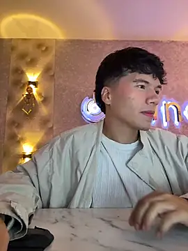 Snapshot of Logan_smith1 chatting on October 16, 2025, 5:38 am Logan smith1 online show from October 16, 2025, 5:38 am