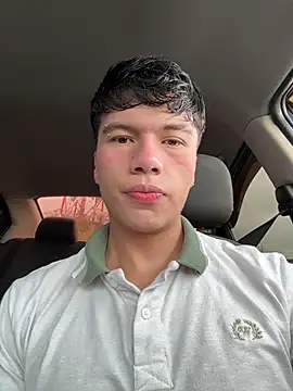 Snapshot of Logan_smith1 chatting on October 18, 2025, 5:37 pm Logan smith1 online show from October 18, 2025, 5:37 pm