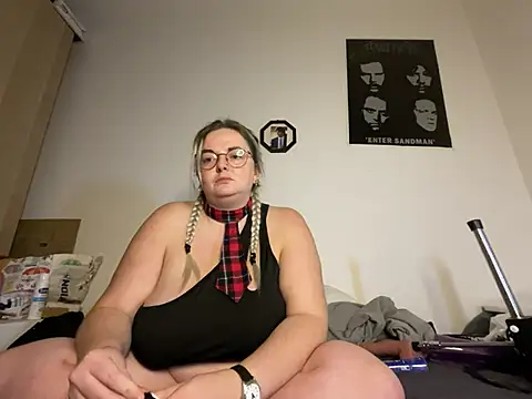 ofeefox online show from January 4, 2025, 10:02 pm