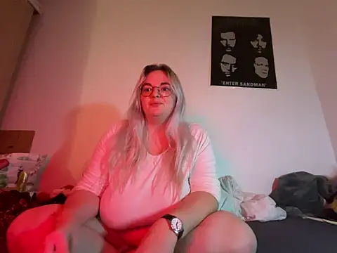 ofeefox online show from January 2, 2025, 7:07 pm