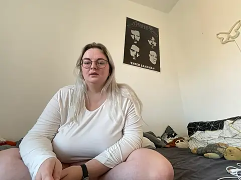 ofeefox online show from January 3, 2025, 11:14 am