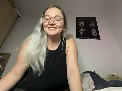 ofeefox online show from March 17, 2025, 12:21 am