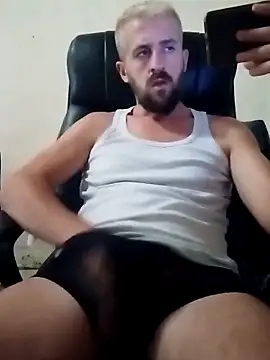 Snapshot of GrofLicno chatting on September 28, 2025, 9:11 pm GrofLicno online show from September 28, 2025, 9:11 pm