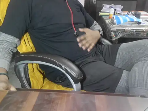 Average Indian online show from November 17, 2025, 1:37 pm