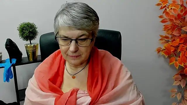 IrisDream online show from February 6, 2025, 11:09 am