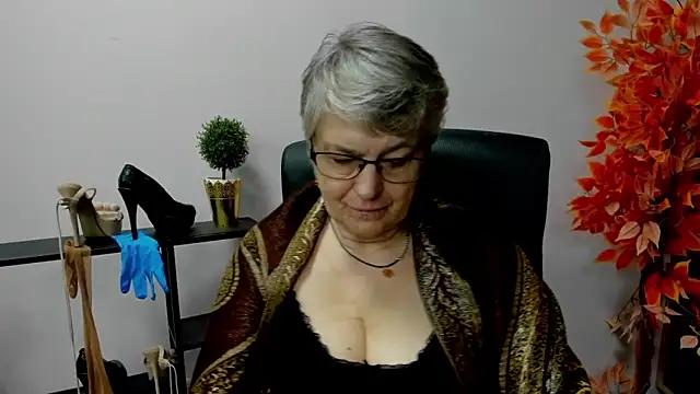 IrisDream online show from February 13, 2025, 10:34 am