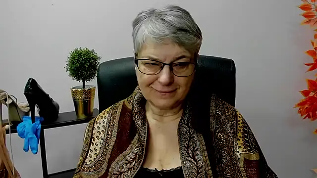 IrisDream online show from February 18, 2025, 7:21 am