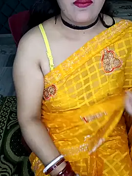 Cute-Raashii online show from February 6, 2025, 4:03 pm