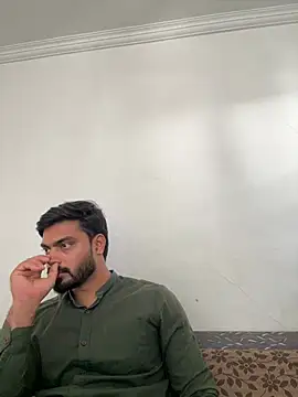 hotboysammy online show from February 6, 2025, 5:25 am