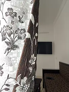 hotboysammy online show from December 16, 2024, 6:21 am