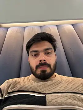 hotboysammy online show from February 2, 2025, 6:04 am