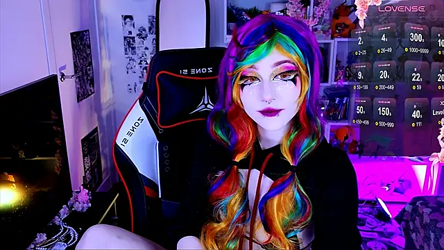 Aki  Ra online show from April 6, 2026, 11:28 pm