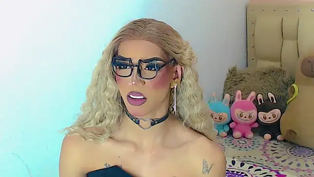 briana sex32 online show from November 27, 2025, 2:23 am