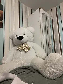 Liya my online show from December 22, 2025, 5:24 pm